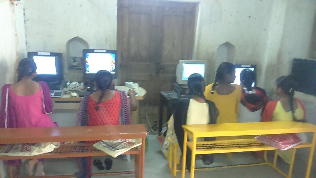 Computer Education – Domakonda-Fort-and-Village-Development-Trust